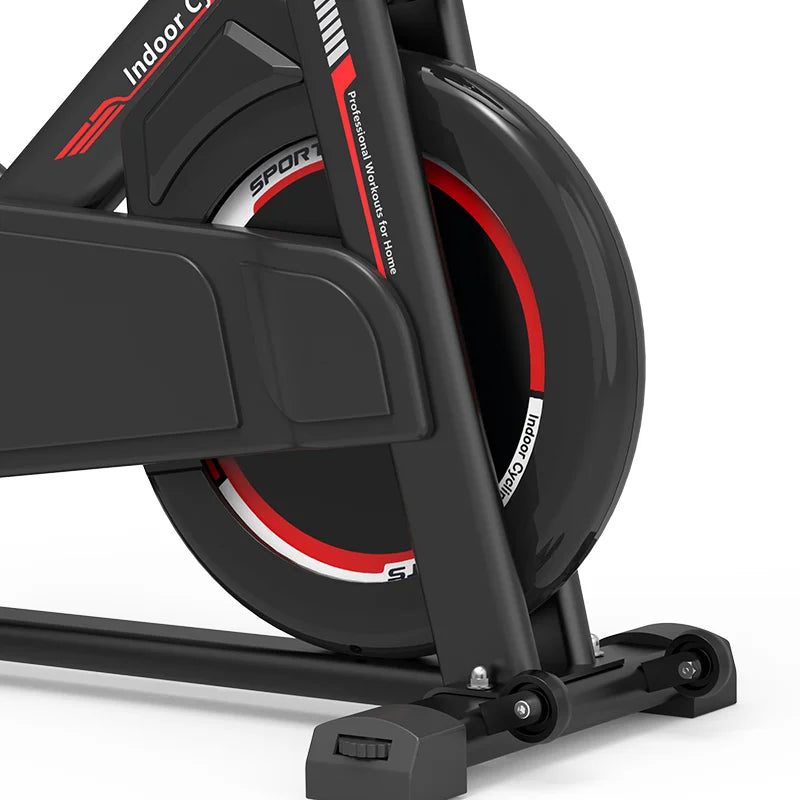 Innenraum Fitnessstudio Commercial Fitnessbike Cardio Fitness Radfahren Spinning Bike Fahrrrad